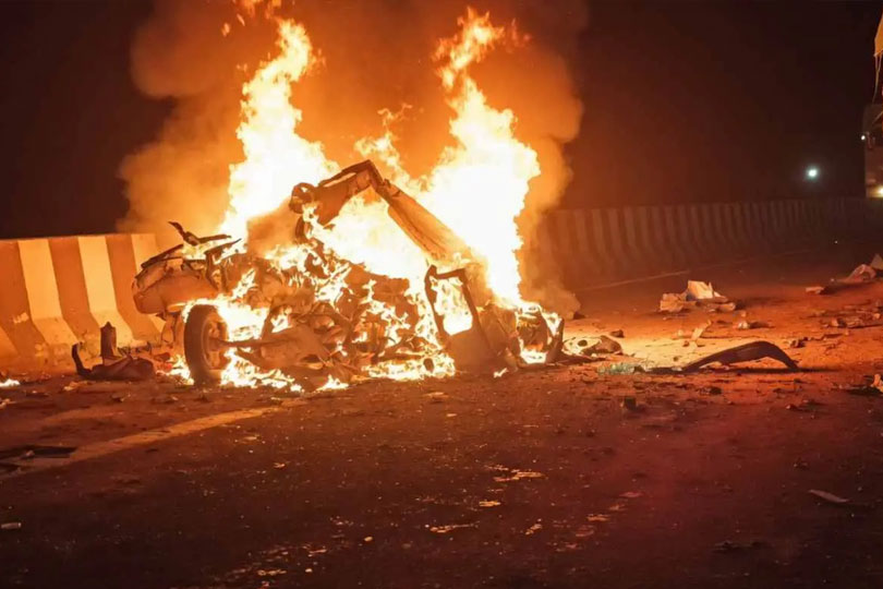 ഉത്തർപ്രദേശിലെ മിർസാപുരിൽ ട്രക്ക് നിയന്ത്രണം വിട്ടുണ്ടായഅപകടത്തിൽ 11 മരണം 